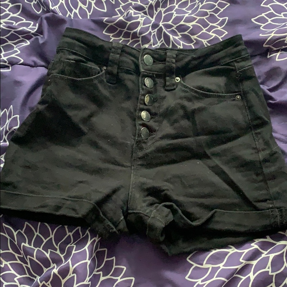 black jean shorts